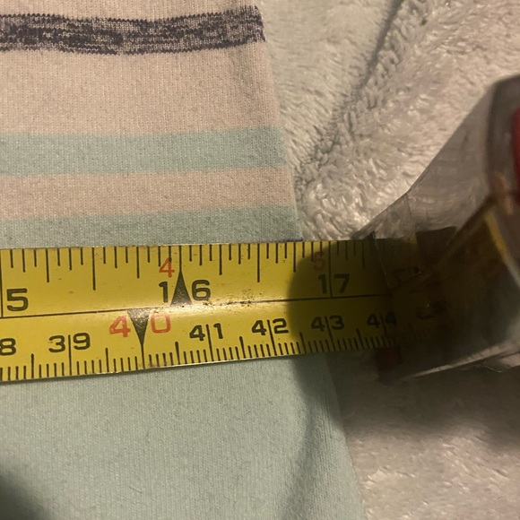 Lululemon tank tops both for $20 - Picture 14 of 16